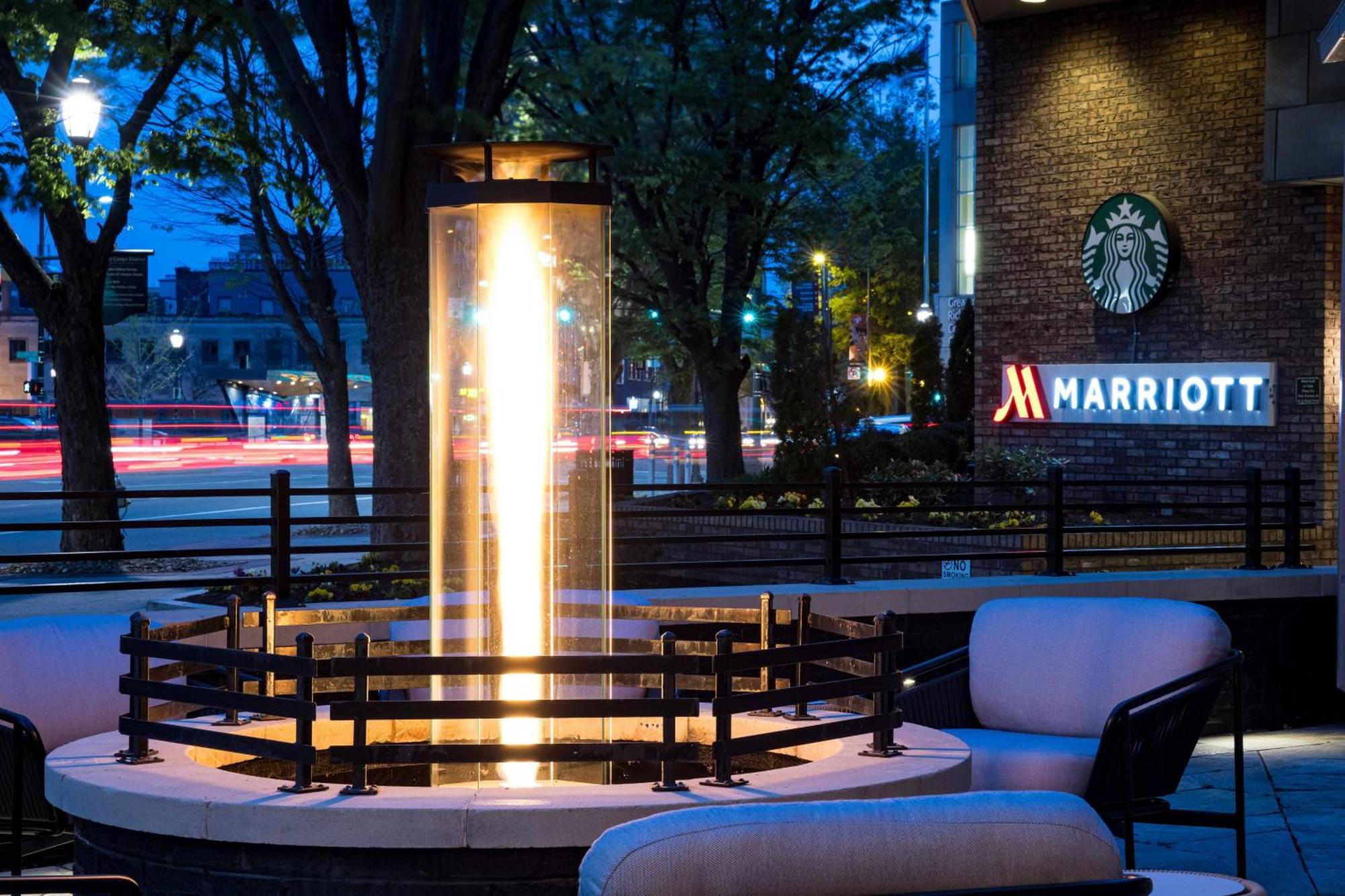 Hotel Richmond Marriott Exterior foto